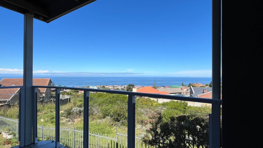 2 Bedroom Property for Sale in Dana Bay Western Cape